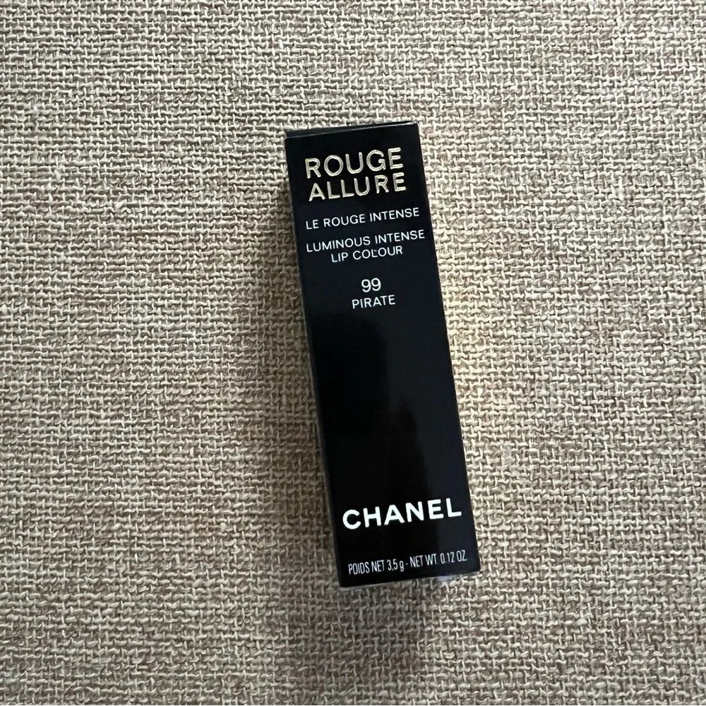 Chanel Rouge Allure Luminous Intense Lip Colour